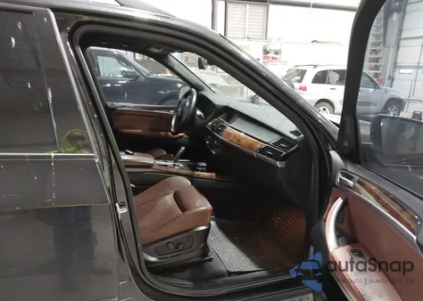 2012 BMW X5 xDrive50I z USA, uszkodzony, nr VIN 5UXZV8C56CL423519